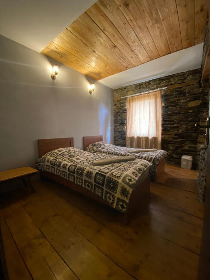 Guesthouse Svanuri Sakhli Ushguli Esterno foto