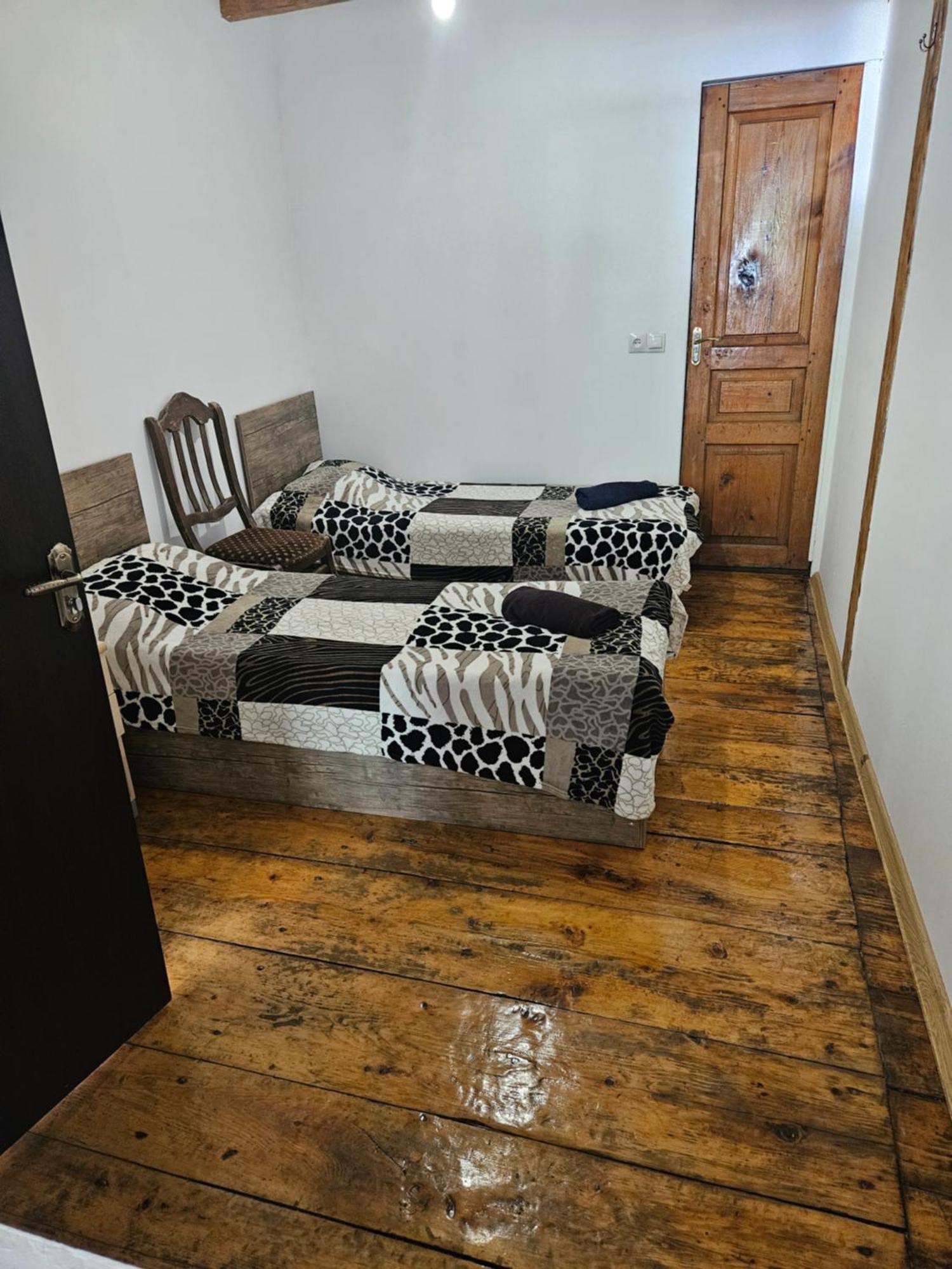 Guesthouse Svanuri Sakhli Ushguli Esterno foto
