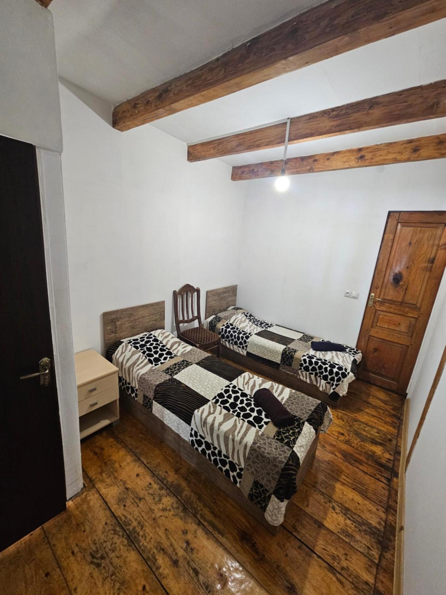 Guesthouse Svanuri Sakhli Ushguli Esterno foto